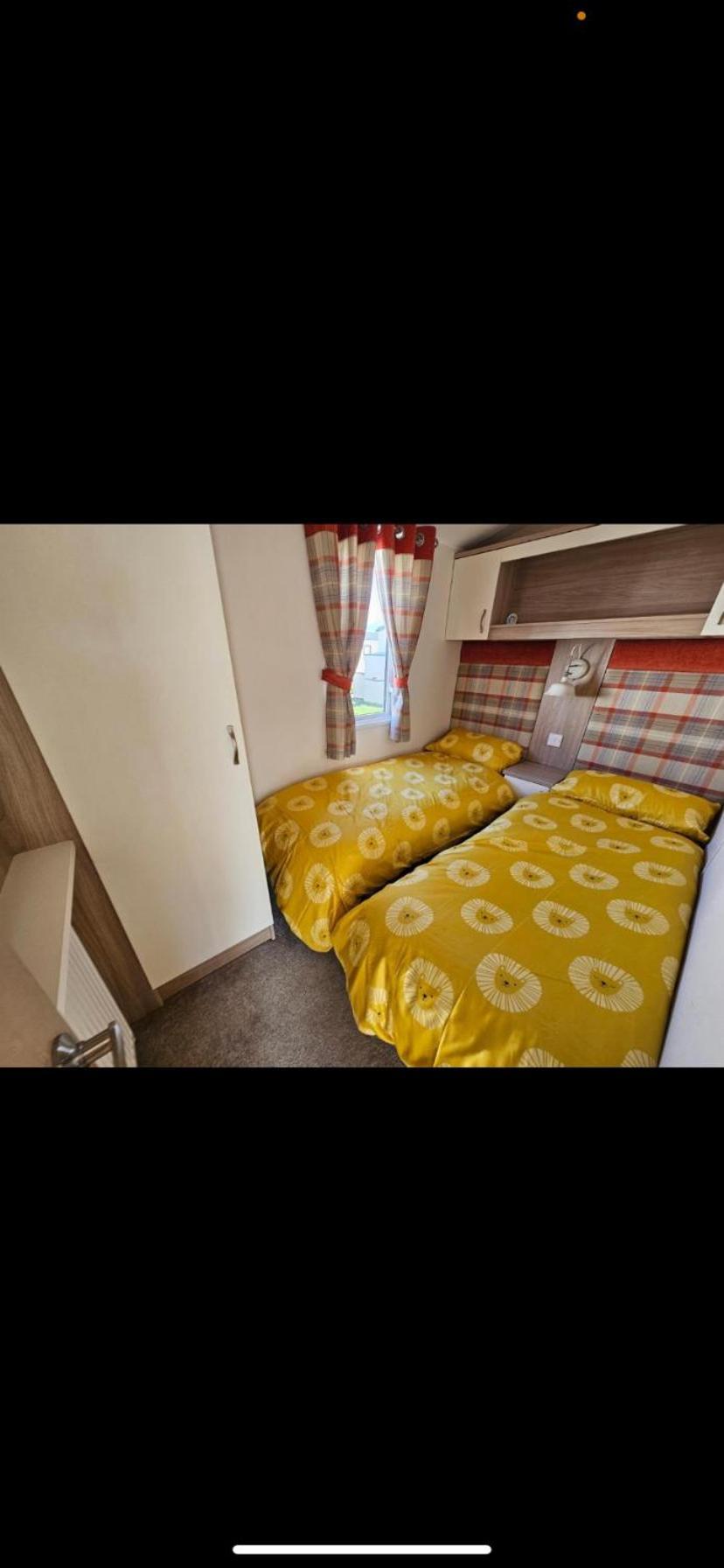 Caravan Chestnut Aparthotel Meliden Esterno foto
